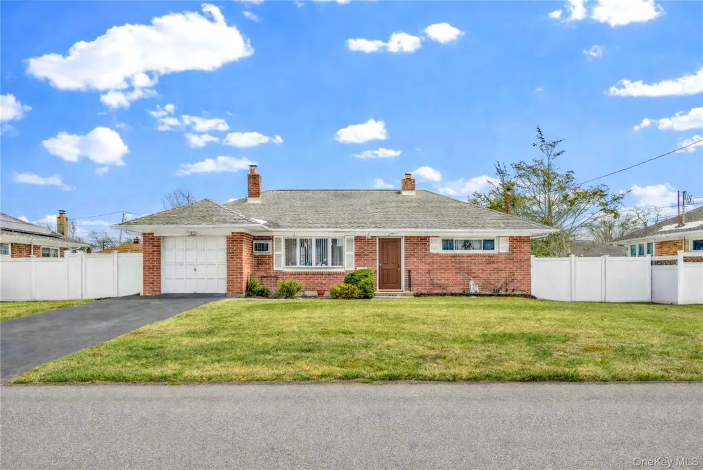 1097 Carll Drive Bay Shore NY 11706
