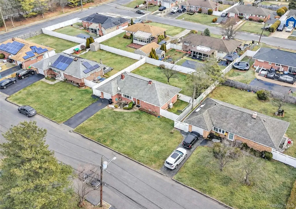 1097 Carll Drive Bay Shore NY 11706