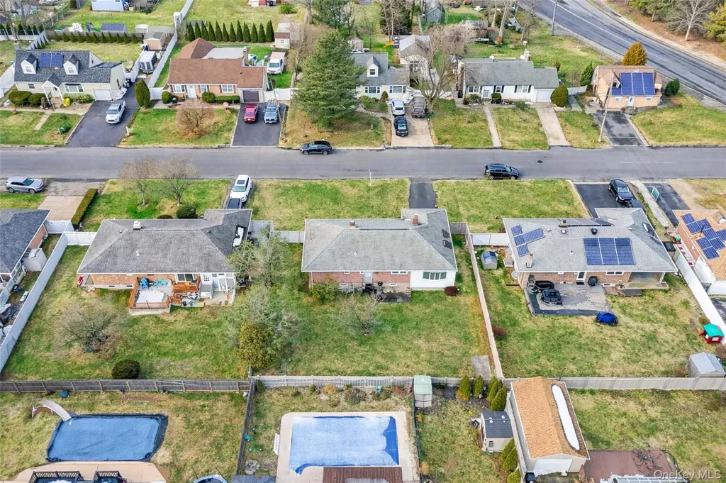 1097 Carll Drive Bay Shore NY 11706