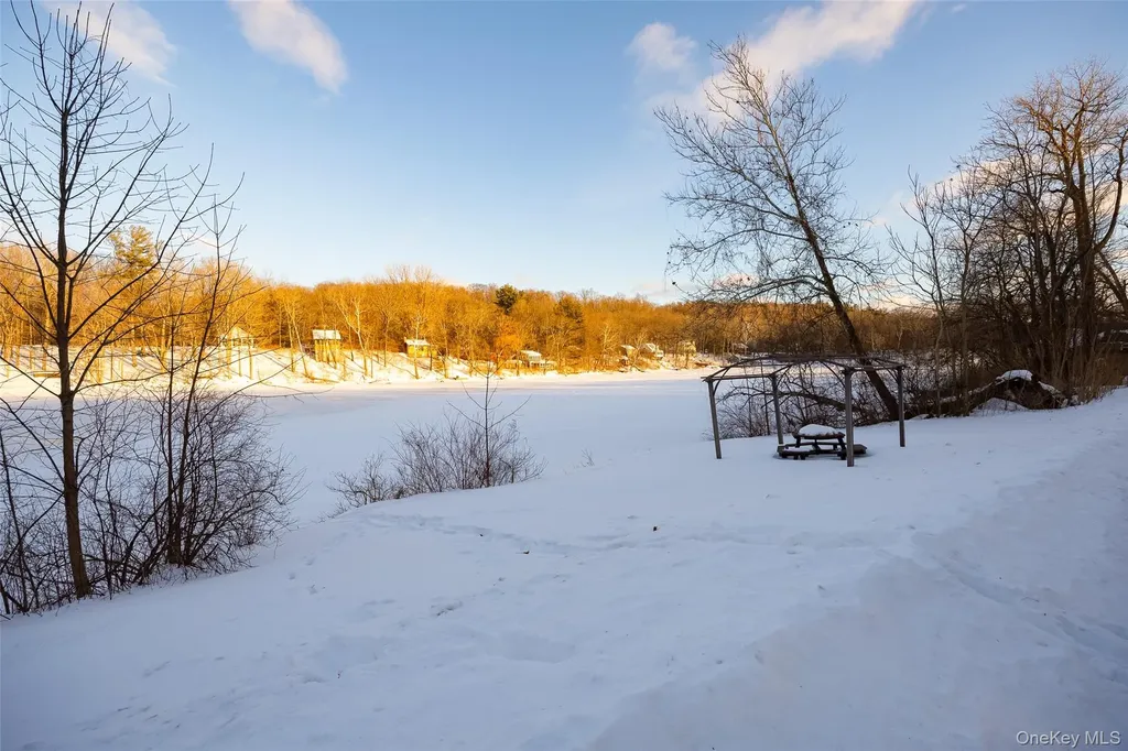 563 Spring Lake Road Red Hook NY 12571