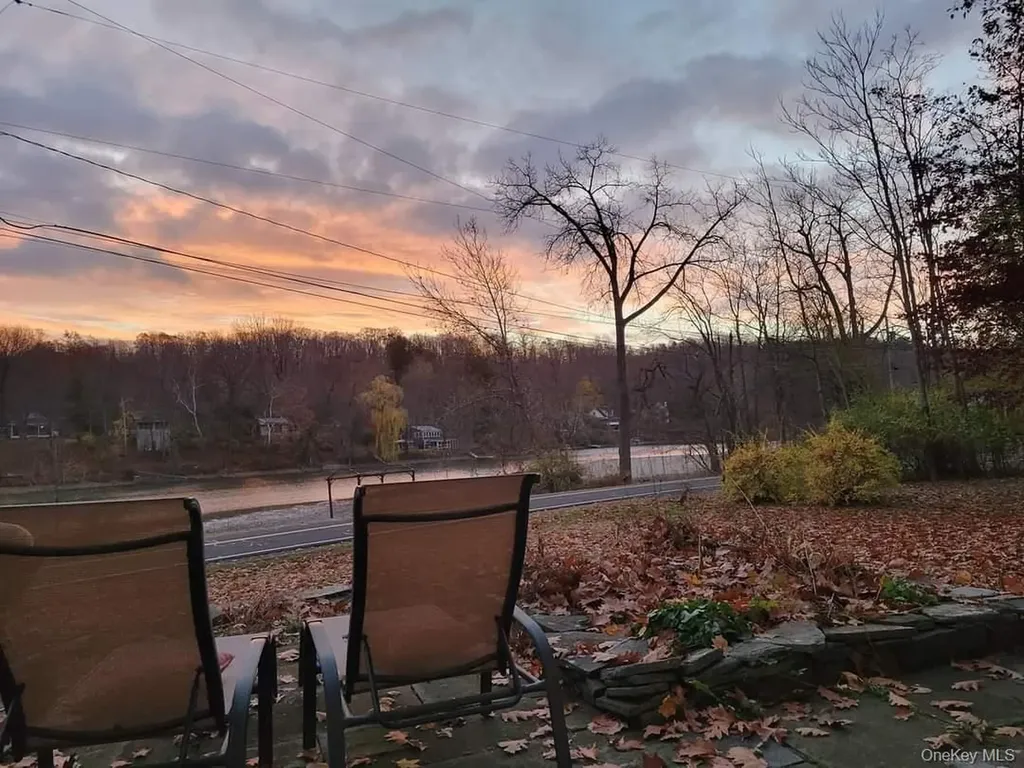 563 Spring Lake Road Red Hook NY 12571