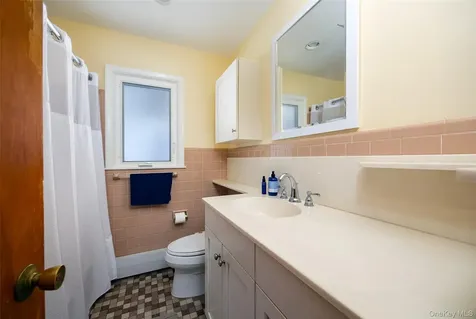 563 Spring Lake Road Red Hook NY 12571
