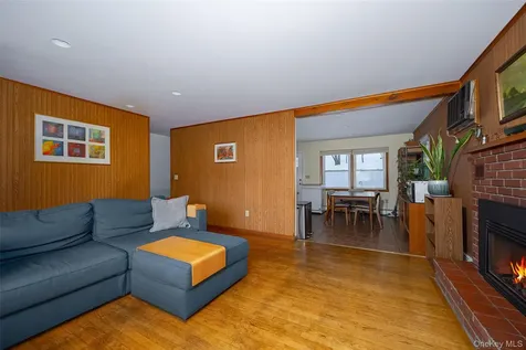 563 Spring Lake Road Red Hook NY 12571