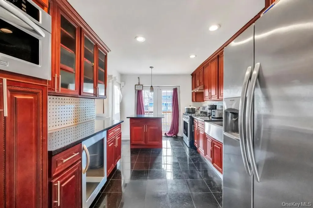 3263 Milburn Avenue Baldwin Harbor NY 11510