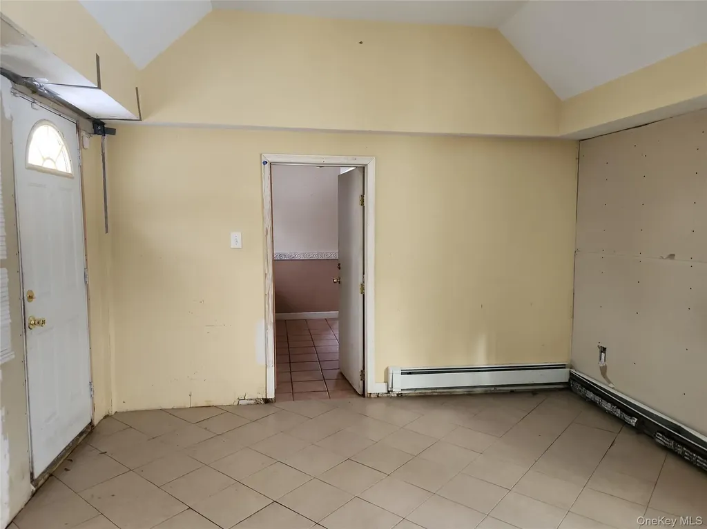 34 Pineview Boulevard Central Islip NY 11722