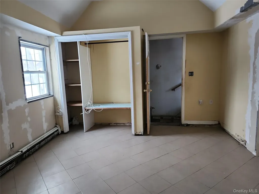 34 Pineview Boulevard Central Islip NY 11722
