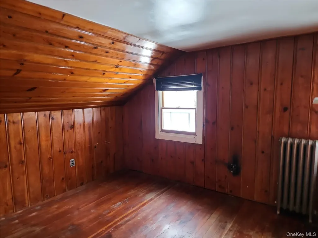 34 Pineview Boulevard Central Islip NY 11722