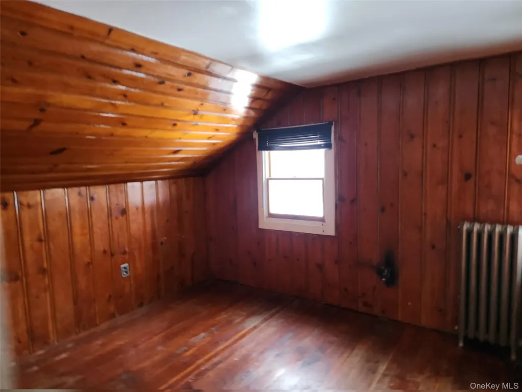 34 Pineview Boulevard Central Islip NY 11722