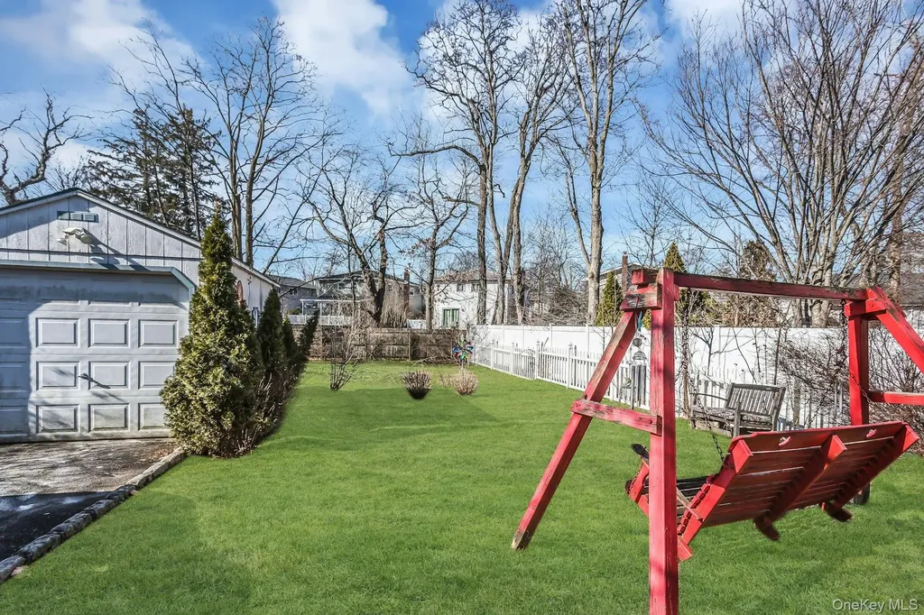 398 Babylon Turnpike Freeport NY 11520