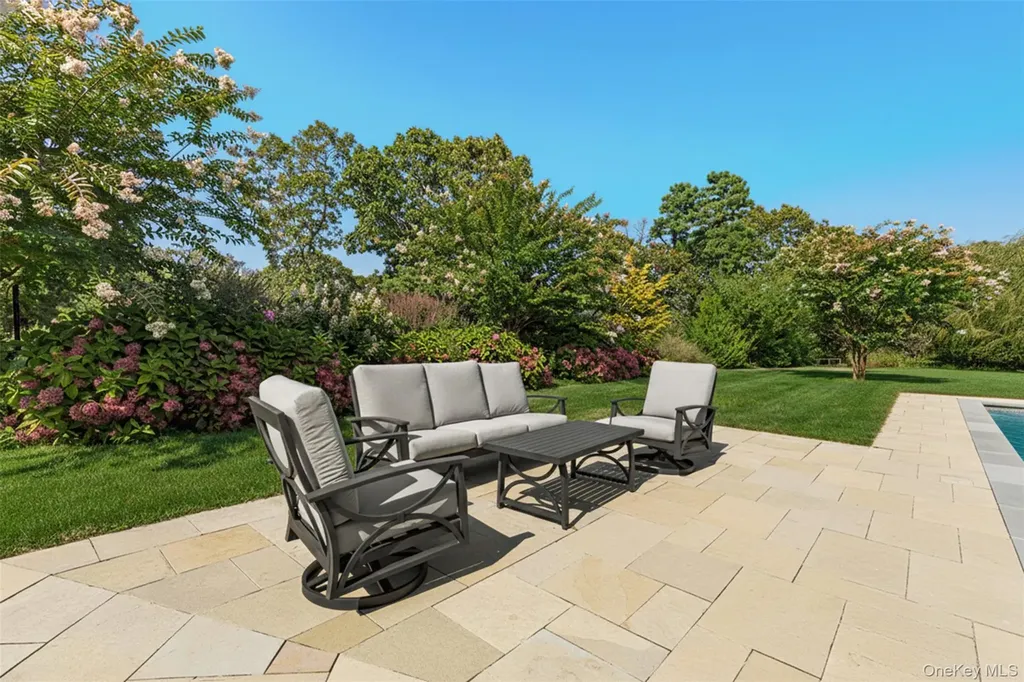 89 Old Canoe Place Road Hampton Bays NY 11946