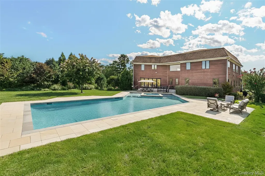 89 Old Canoe Place Road Hampton Bays NY 11946