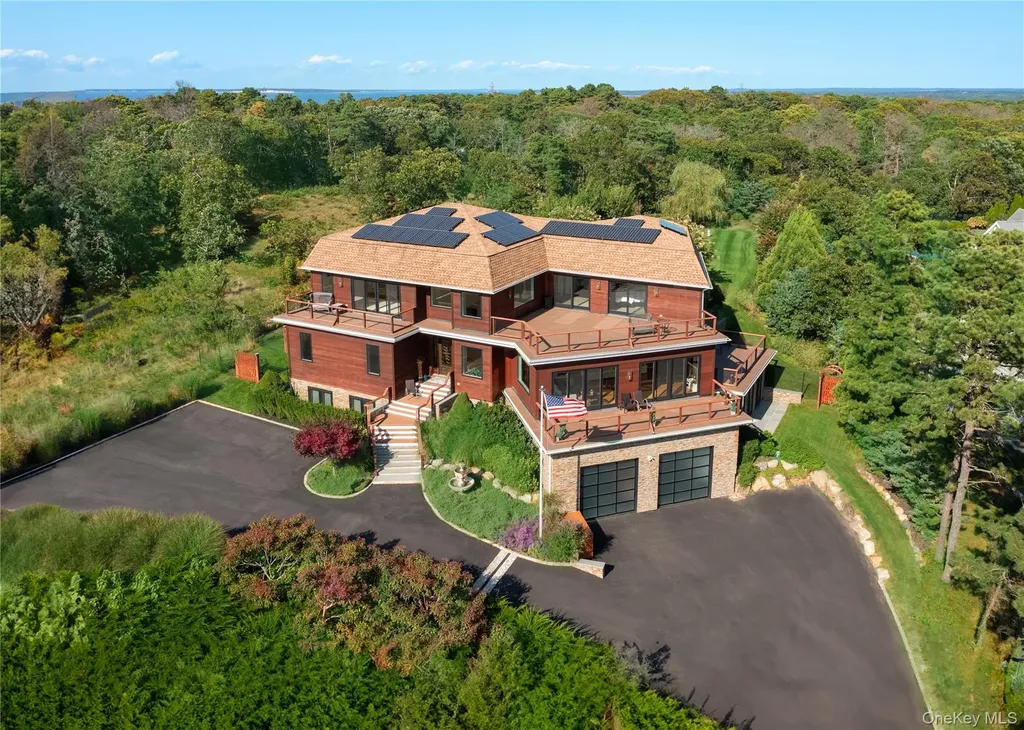 89 Old Canoe Place Road Hampton Bays NY 11946