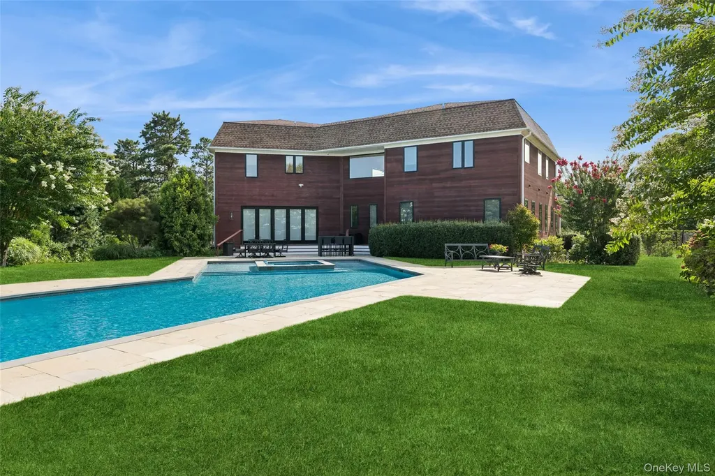 89 Old Canoe Place Road Hampton Bays NY 11946