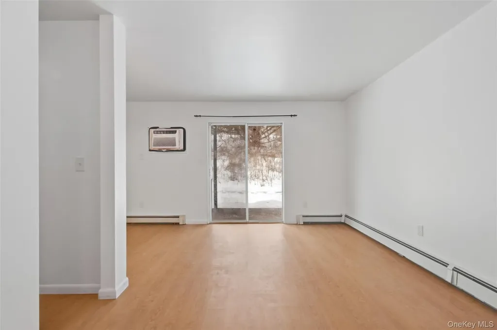 8 Ivy Court Fishkill NY 12524