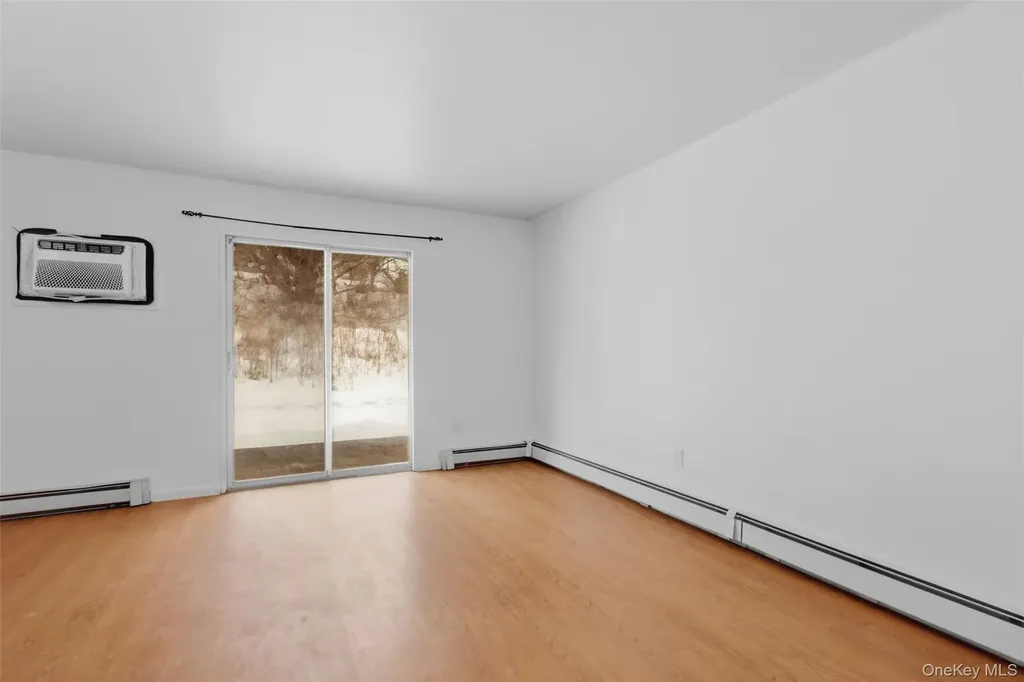 8 Ivy Court Fishkill NY 12524
