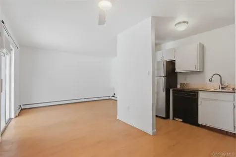 8 Ivy Court Fishkill NY 12524
