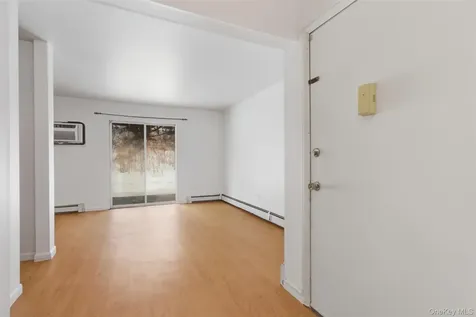 8 Ivy Court Fishkill NY 12524