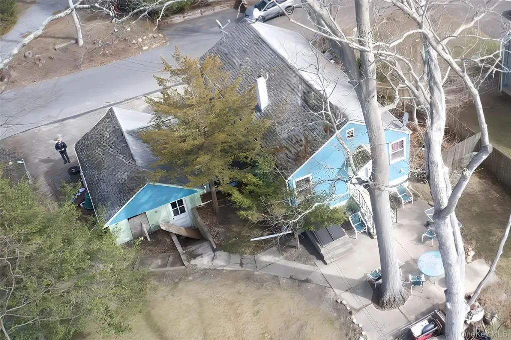 26 Palm Road Rocky Point NY 11778