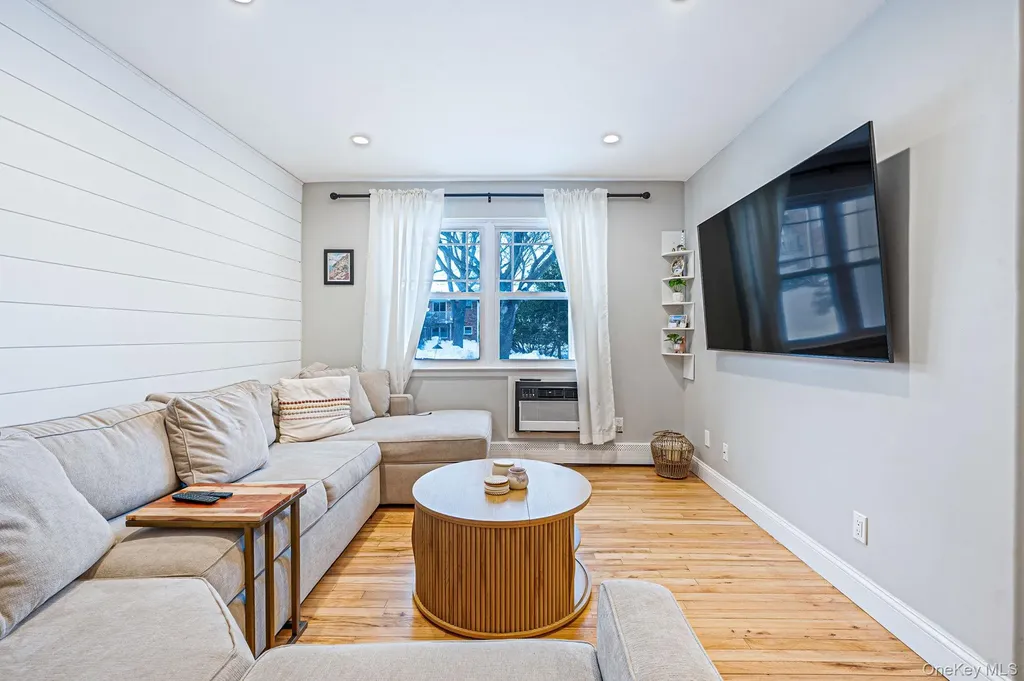 73 Fairharbor Drive Patchogue NY 11772