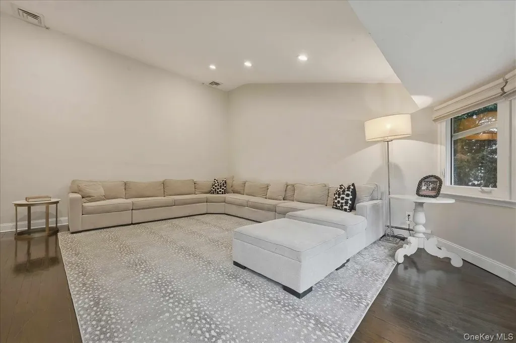 3311 Hewlett Avenue Merrick NY 11566