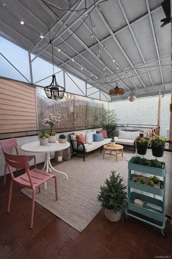 396 Graham Avenue Brooklyn NY 11211