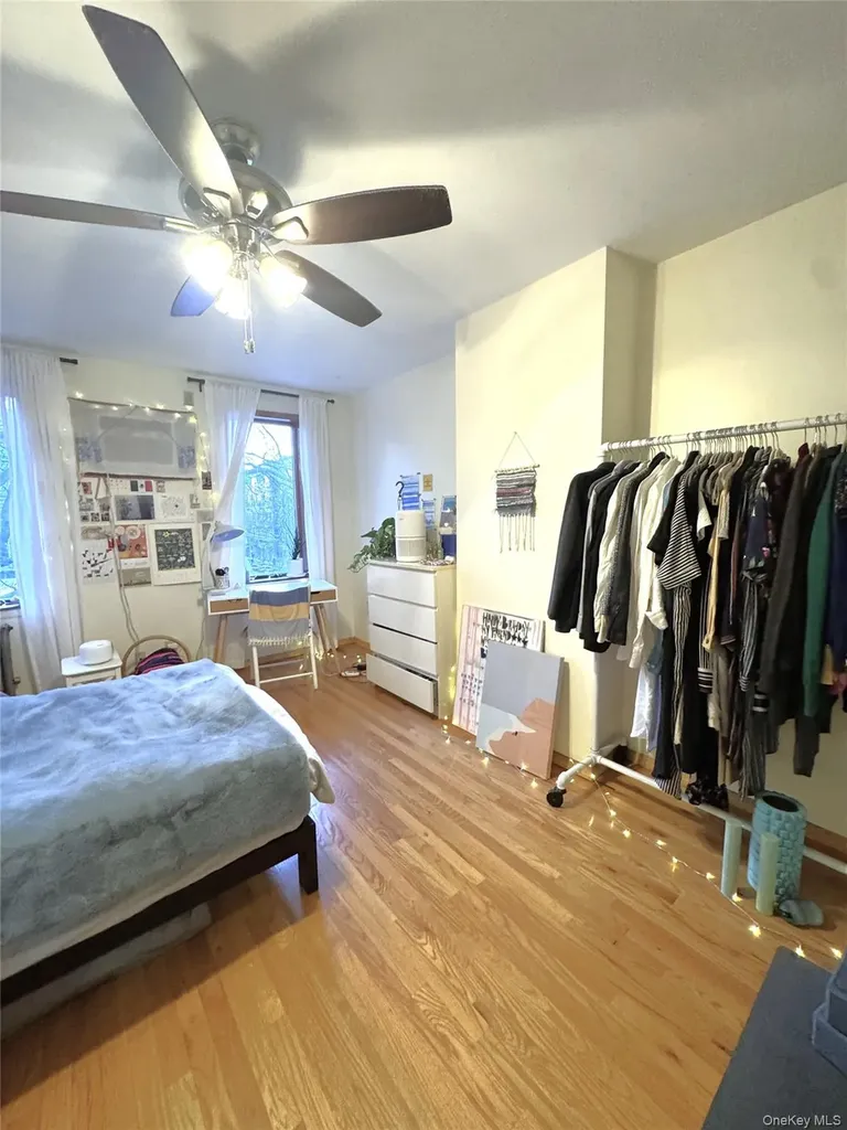 396 Graham Avenue Brooklyn NY 11211