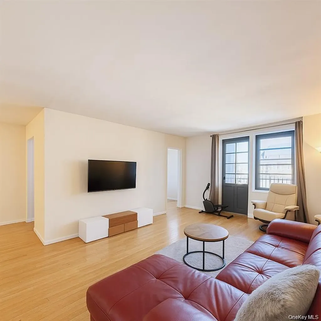 13950 35 Avenue Flushing NY 11354