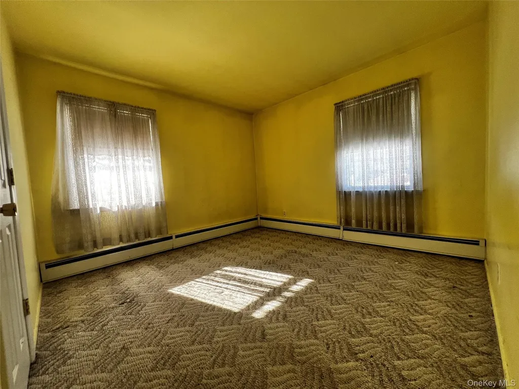 24 Lorraine Boulevard Poughkeepsie NY 12603
