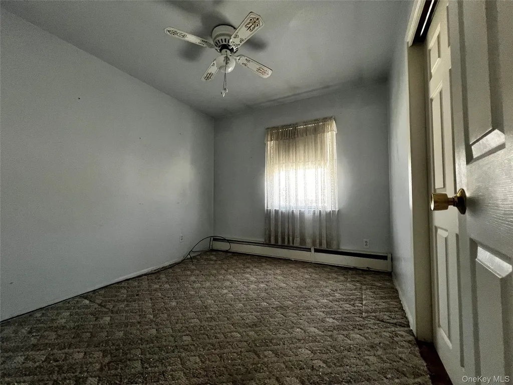 24 Lorraine Boulevard Poughkeepsie NY 12603