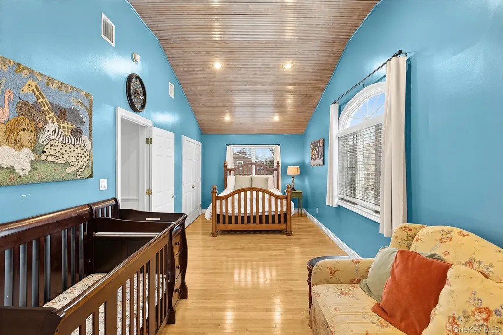 922 Leeds Drive North Bellmore NY 11710