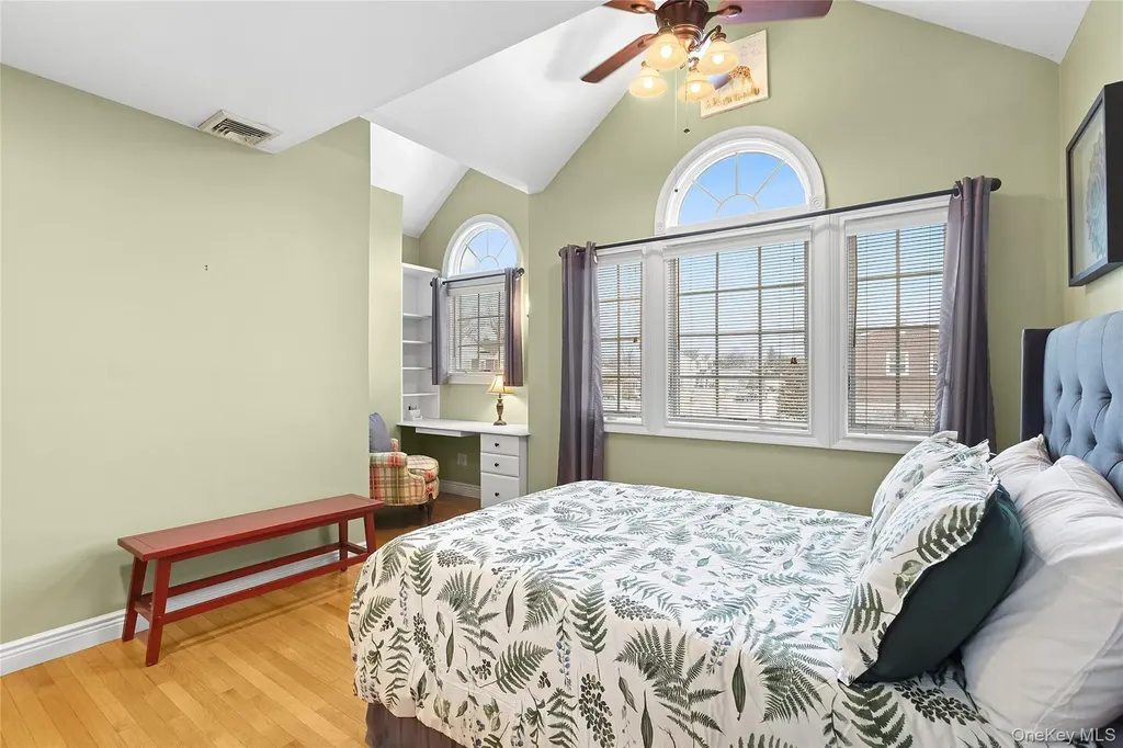 922 Leeds Drive North Bellmore NY 11710