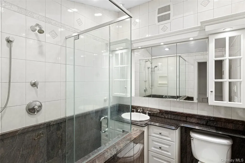 922 Leeds Drive North Bellmore NY 11710