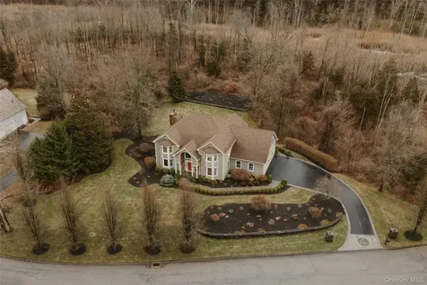 6 Nichris Lane Staatsburg NY 12580