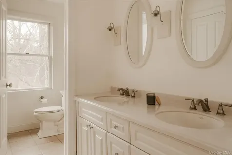 6 Nichris Lane Staatsburg NY 12580