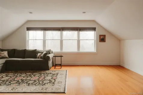6 Nichris Lane Staatsburg NY 12580