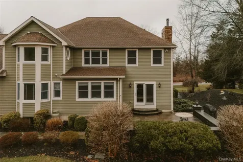 6 Nichris Lane Staatsburg NY 12580