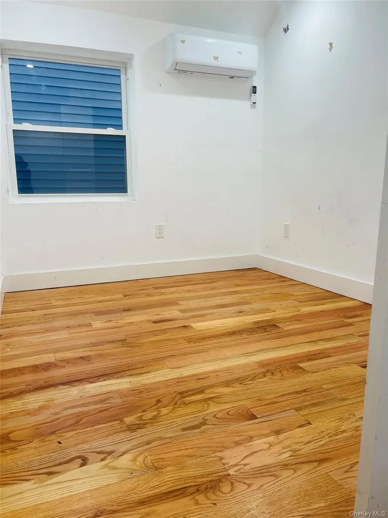 157 Beach 25th Far Rockaway NY 11691