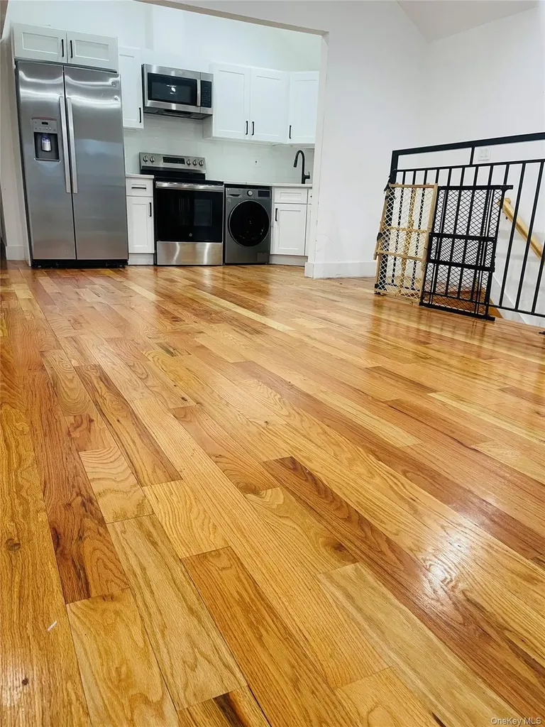 157 Beach 25th Far Rockaway NY 11691