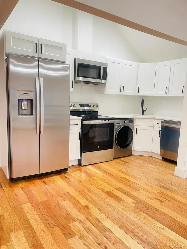 157 Beach 25th Far Rockaway NY 11691