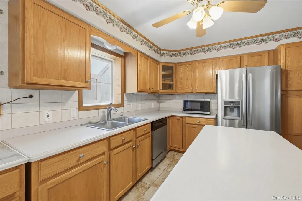 13 Stella Drive Gardiner NY 12525