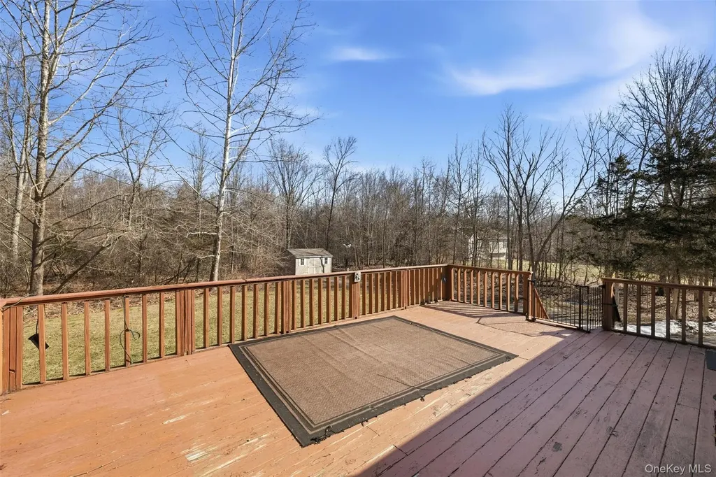 13 Stella Drive Gardiner NY 12525
