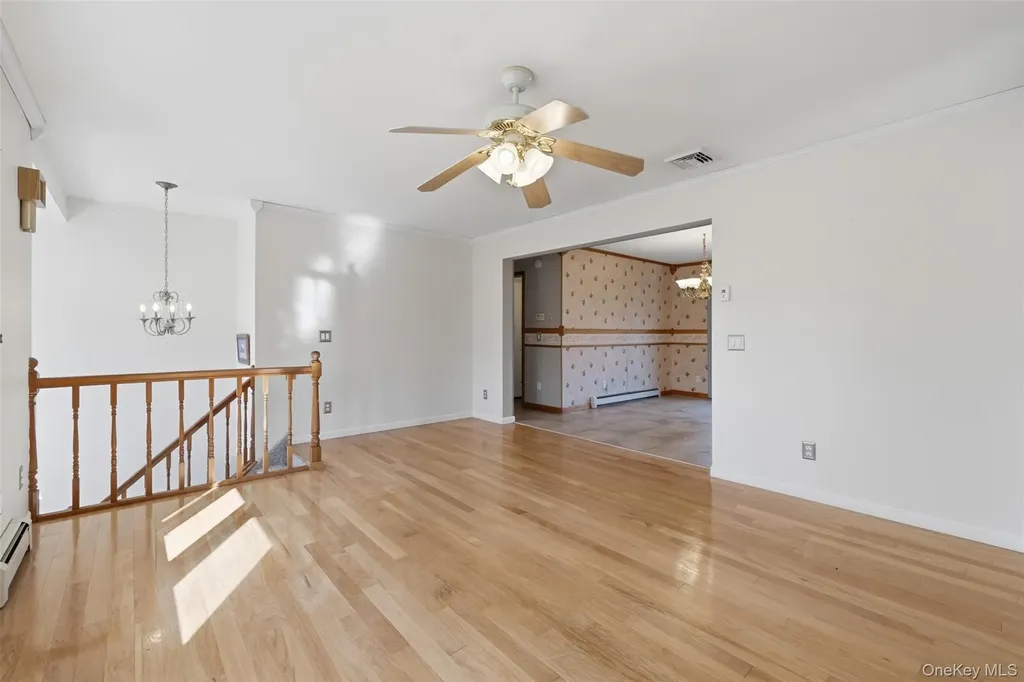 13 Stella Drive Gardiner NY 12525