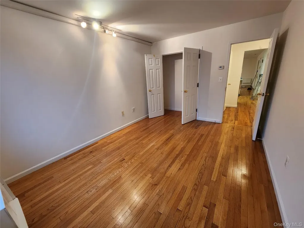 2087 Daly Avenue Bronx NY 10460
