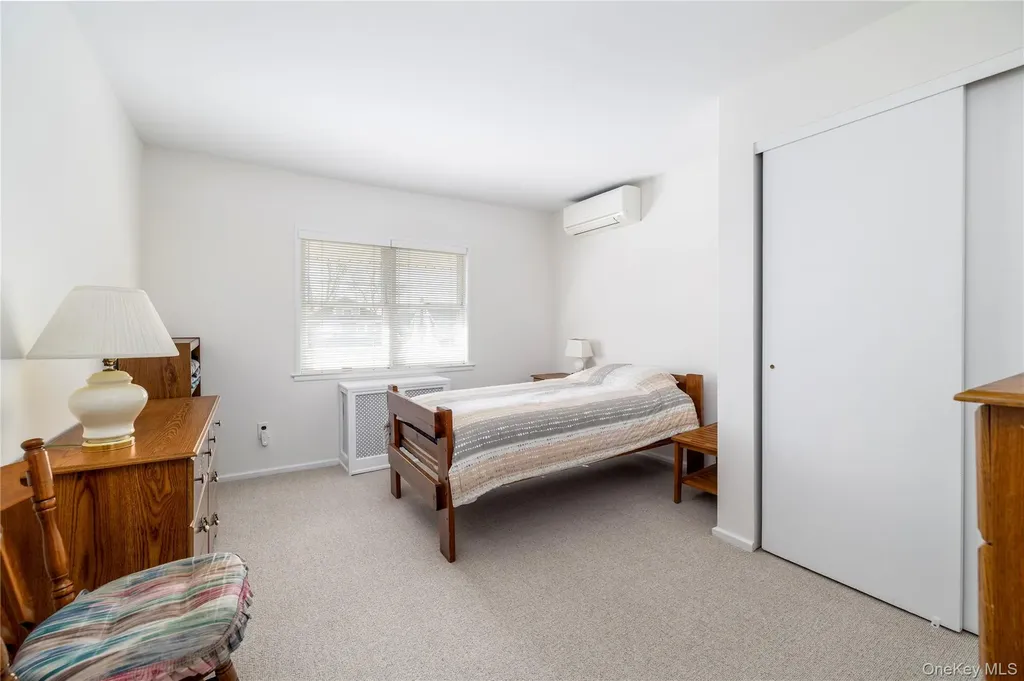 36 W Windsor Parkway Oceanside NY 11572