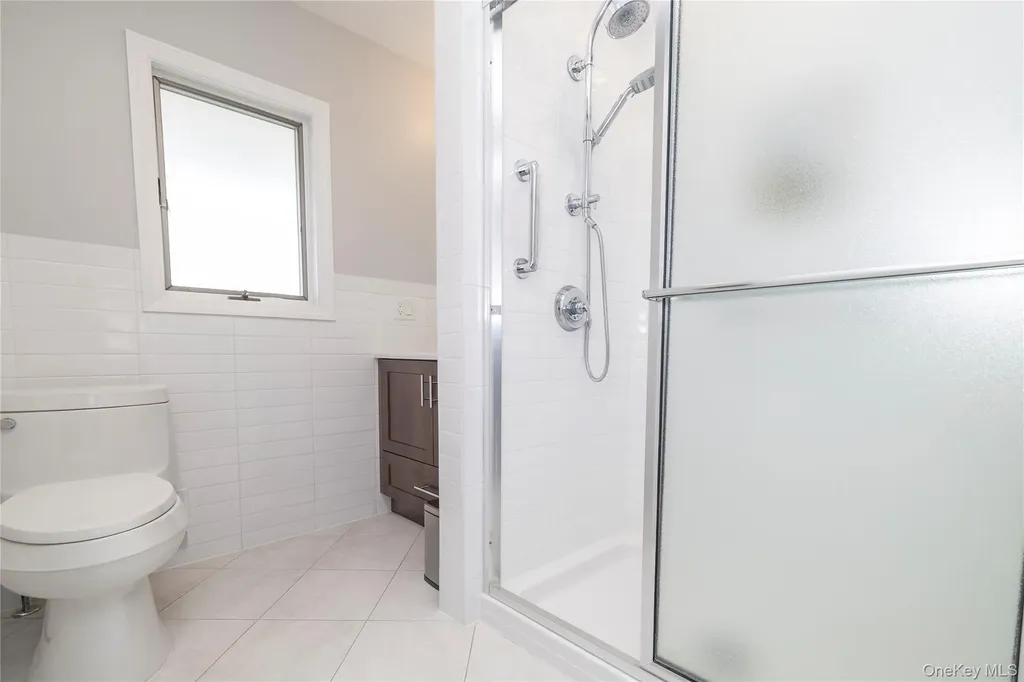 36 W Windsor Parkway Oceanside NY 11572