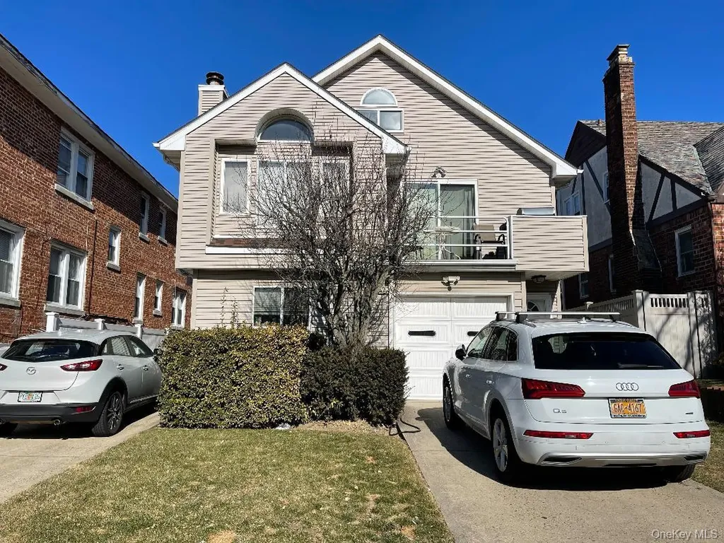 649 E Beech Street Long Beach NY 11561