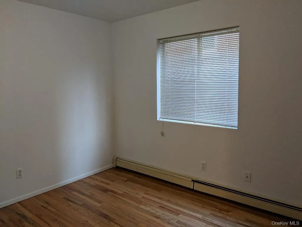 649 E Beech Street Long Beach NY 11561