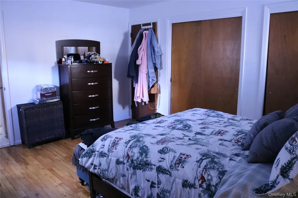 649 E Beech Street Long Beach NY 11561