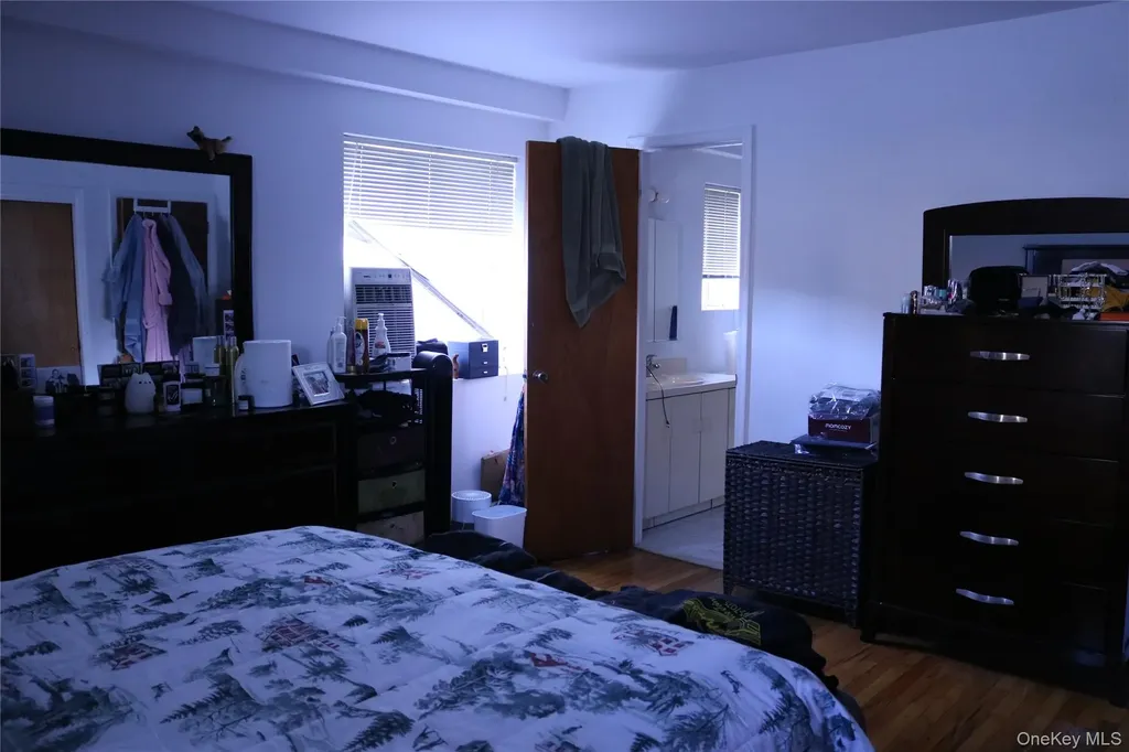649 E Beech Street Long Beach NY 11561