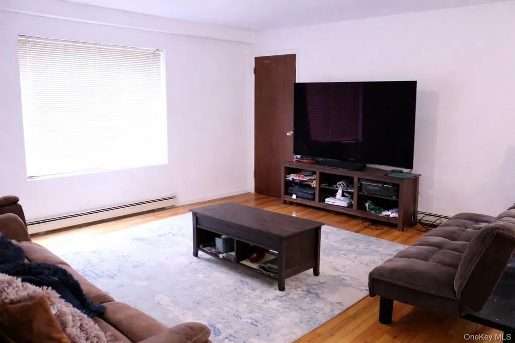 649 E Beech Street Long Beach NY 11561